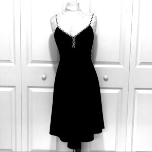 Le Chateau Black Sleeveless Dress Size Small NWT